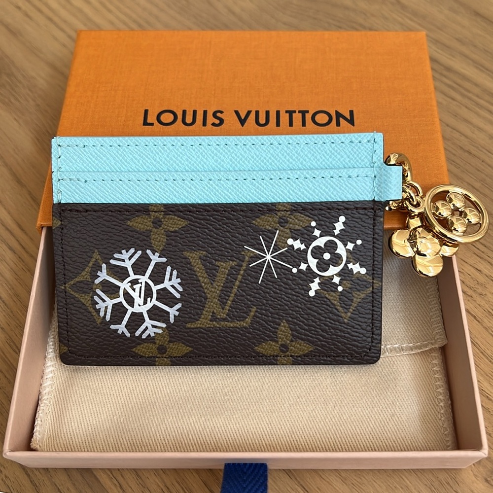 ❌SOLD❌❄️NEW❄️Louis Vuitton Charms Card Holder❄️ Monogram Azur Frost LIMITED - Picture 5 of 10